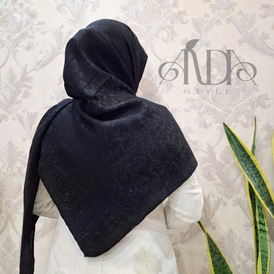 روسری نخی ژاکارد مشکی