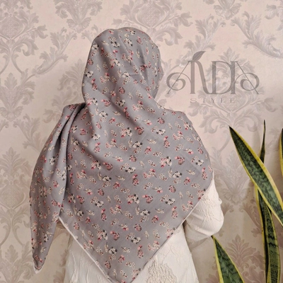 روسری پاییزه گل ریز رنگ فیلی