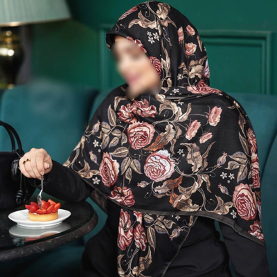 روسری نخ گلوریا طرح گل