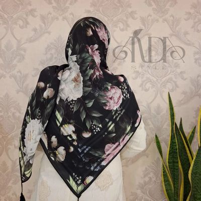 روسری سوپرکرپ زمینه مشکی