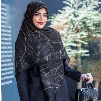 روسری سوپرنخ طرح برگ طلایی
