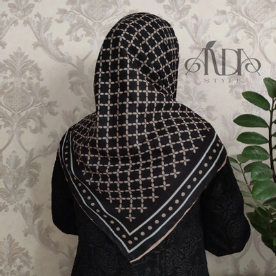 روسری کرپ نخ