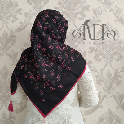 روسری سوپرنخ مشکی گل ریز